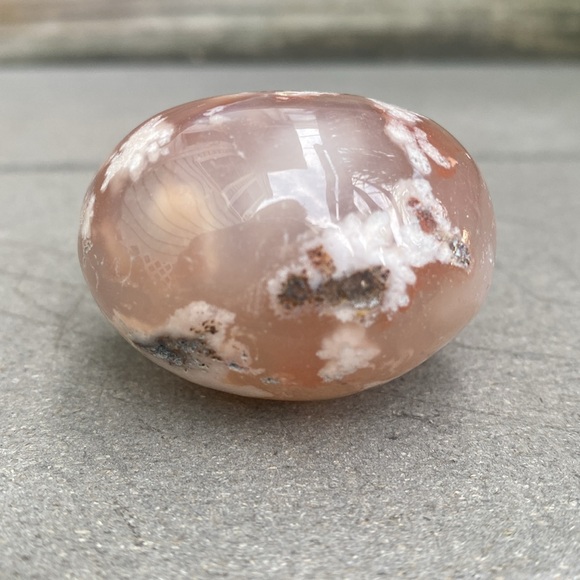 Flower Agate Palm Stone - Picture 4 of 7